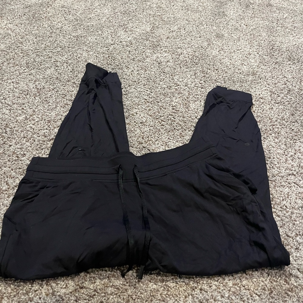 Lululemon ready to rulu jogger